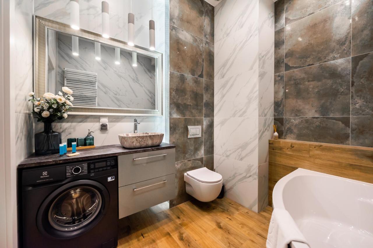 Zlota Sophisticated Apartment Varsó Kültér fotó