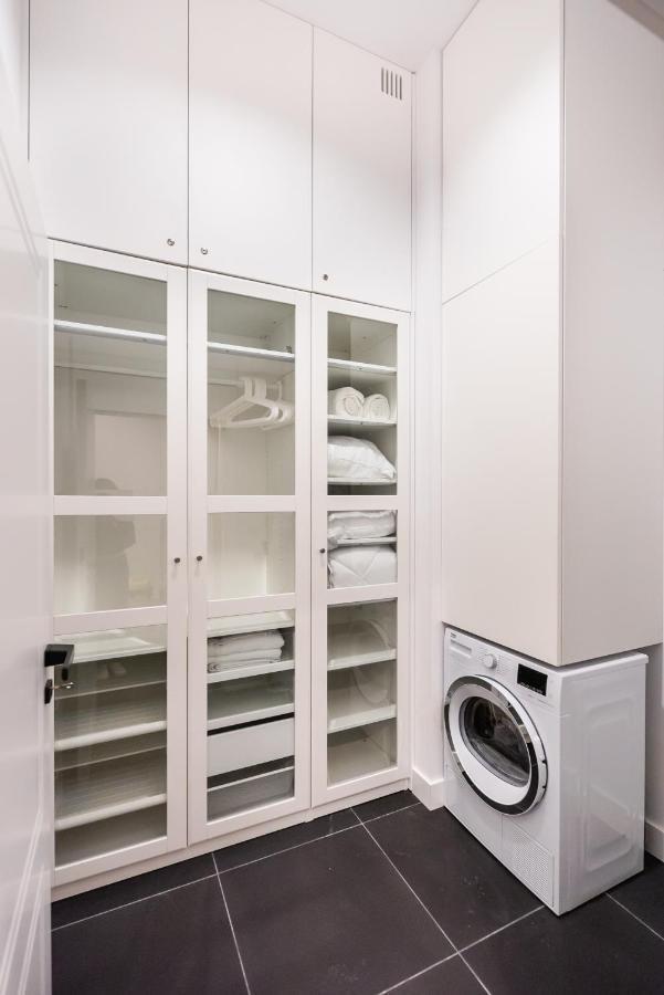 Zlota Sophisticated Apartment Varsó Kültér fotó