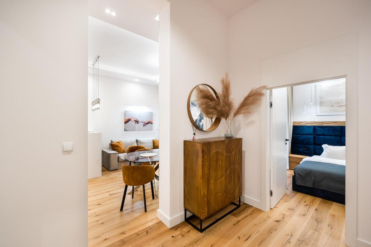 Zlota Sophisticated Apartment Varsó Kültér fotó